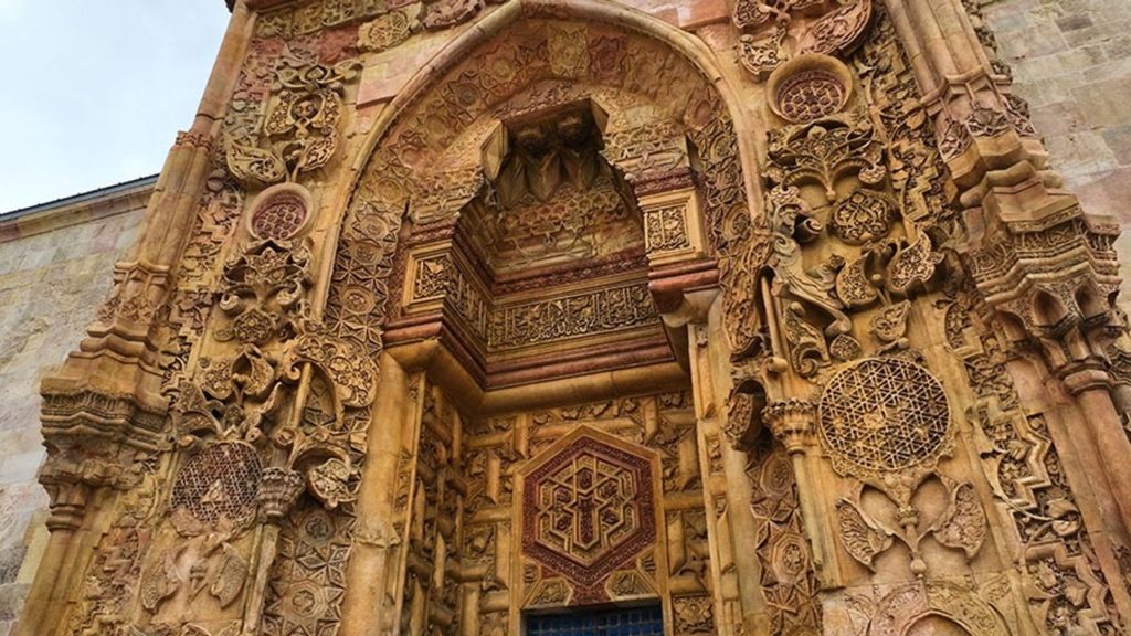 Divriği Ulu Camii ve Darüşşifası İçin Yeni Vakıf Kuruldu