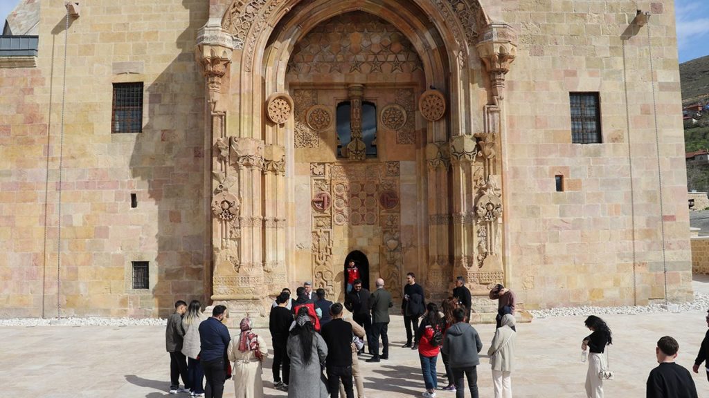 Divriği Ulu Camisi ve Darüşşifası: Anadolu’nun El-Hamrası
