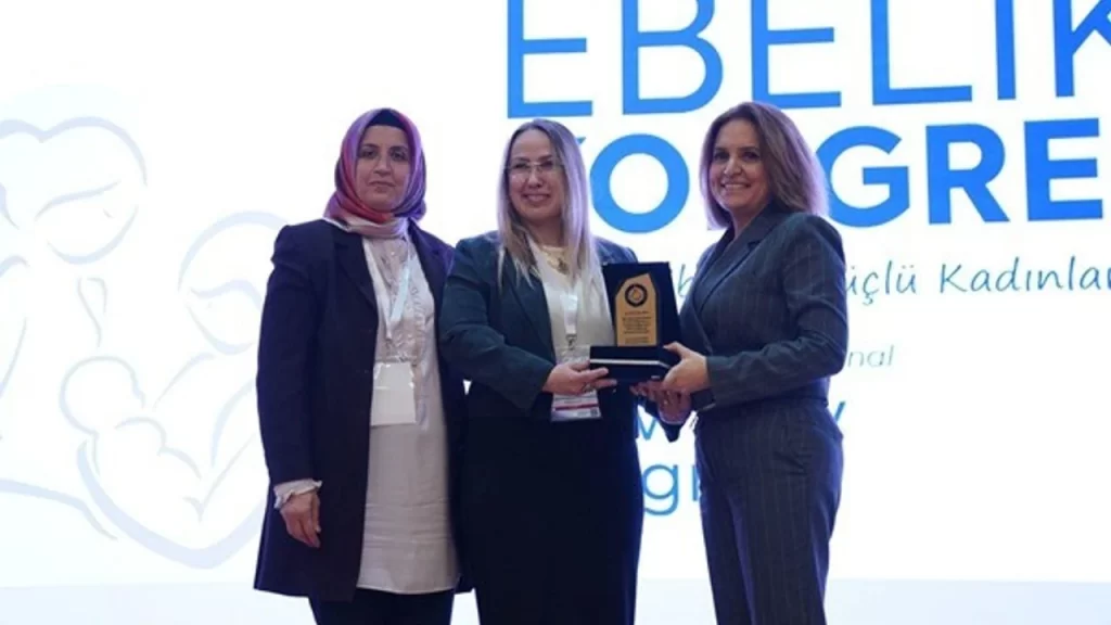 Ebelik Alanında Türkiye’nin 3. Ebe Profesörü Cumhuriyet Üniversitesi’nden