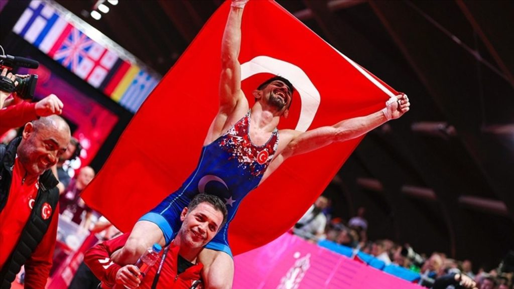 Şampiyon Geri Döndü: Kerem Kamal 2025 Avrupa Güreş Şampiyonu