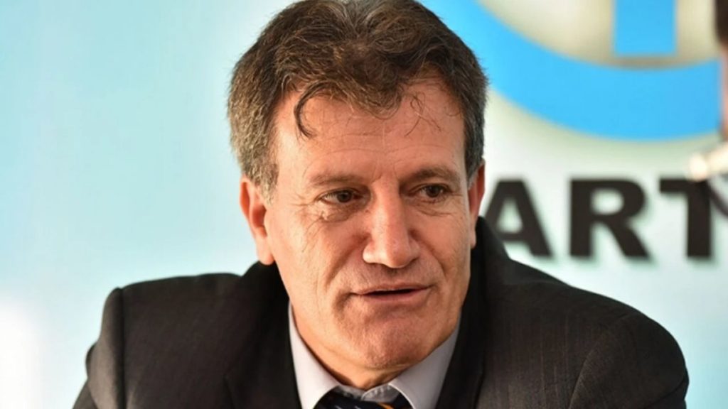 KKTC’de Başörtüsü Gerilimi: Arıklı’dan net mesaj