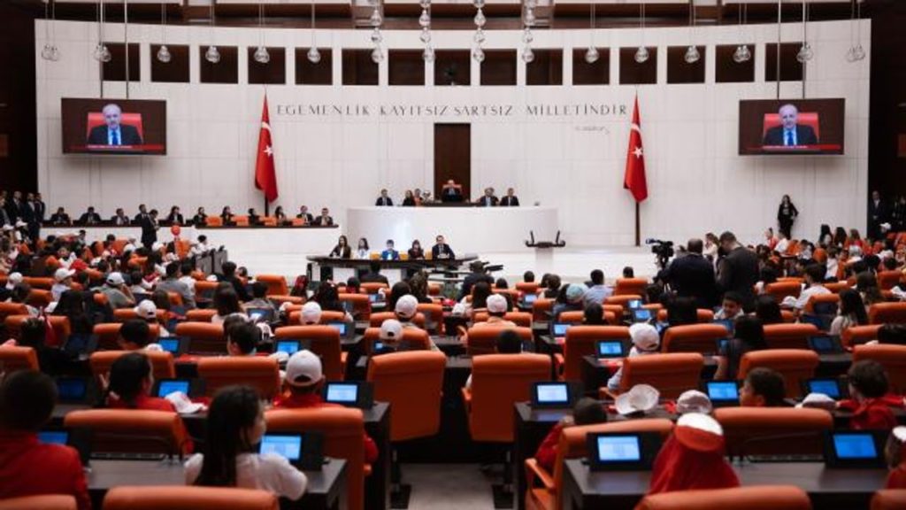 Meclis’te Çocuk Özel Günü Coşkusu