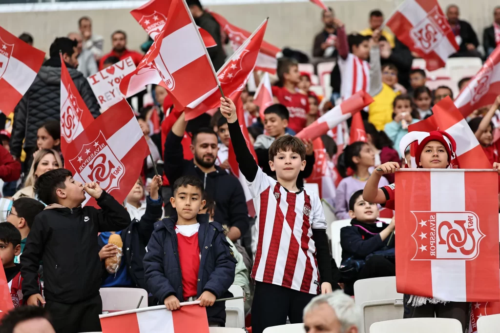 Sivasspor’dan 23 Nisan’a Özel Genç Taraftarlara Ücretsiz Bilet