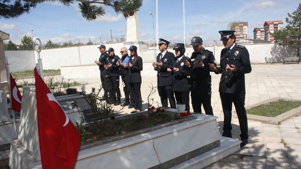 Şehitler İçin Anma Töreni Düzenlendi