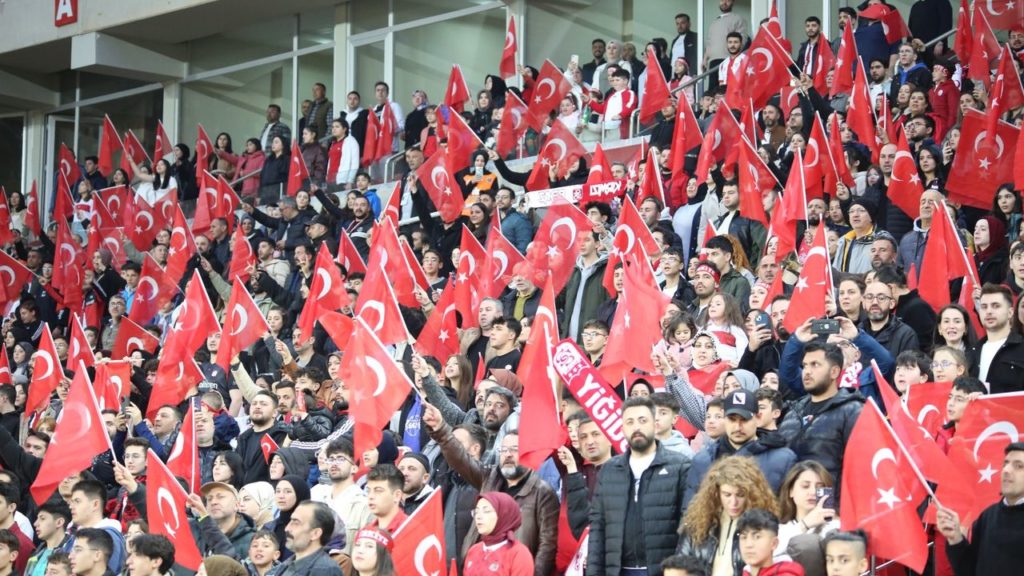 Sivas 4 Eylül Stadyumu’nda A Milli Kadın Futbol Takımı Coşkusu