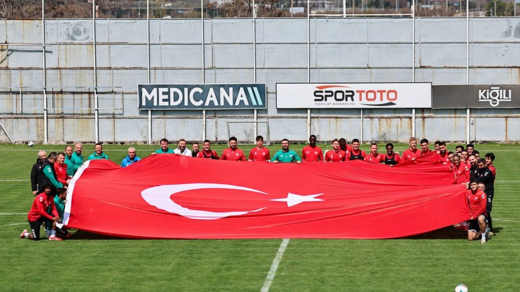 Sivasspor, 23 Nisan Ulusal Egemenlik ve Çocuk Bayramı’nı Kutladı