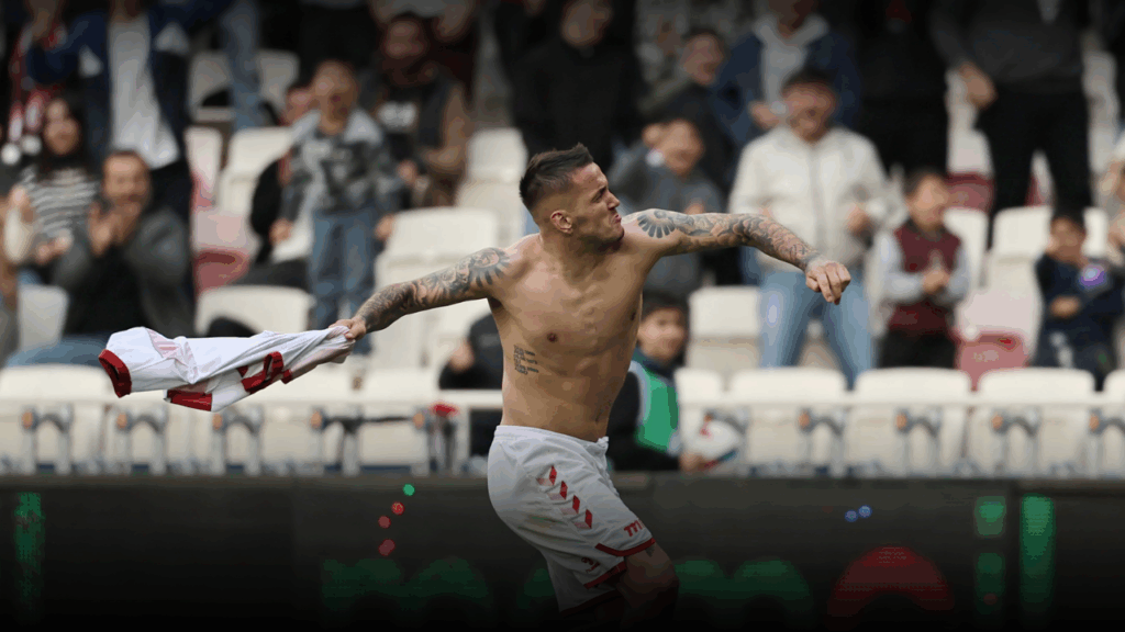 Sivasspor, Antalyaspor’u 2-0 mağlup etti: Rey Manaj fark yarattı