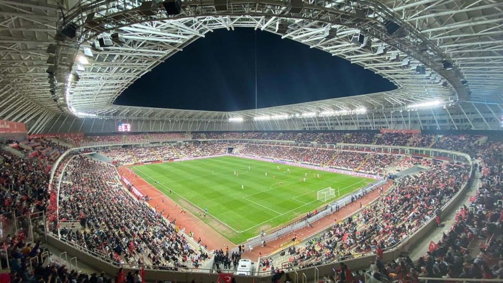 Sivasspor – Fenerbahçe Maçı İçin Stadyum Kapıları 16.30’da Açılacak