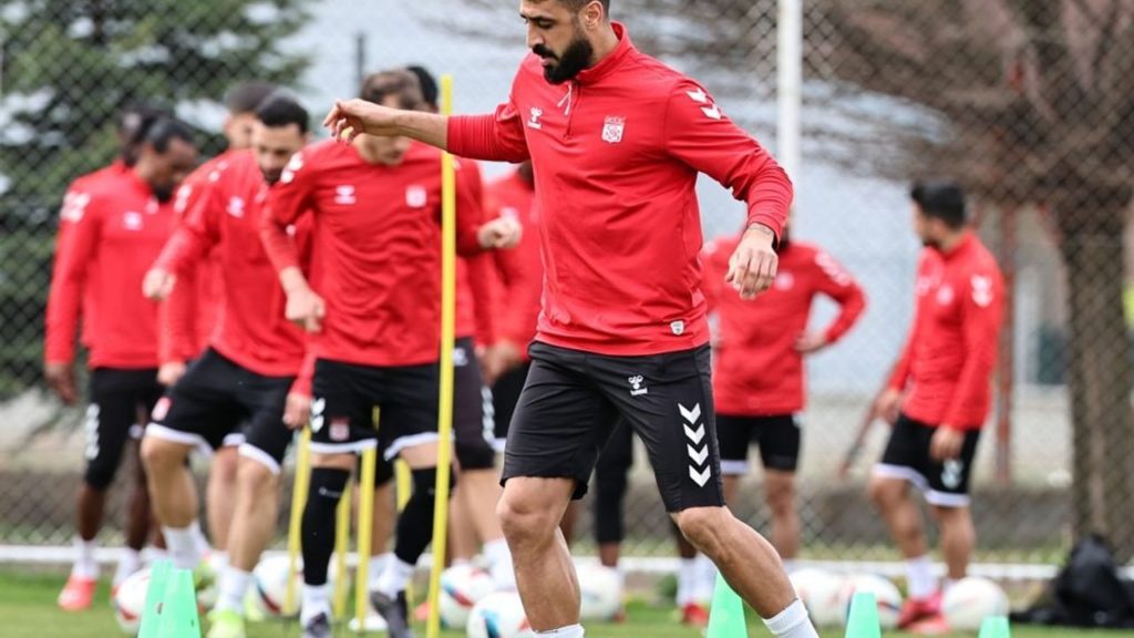 Sivasspor, Galatasaray Maçı Öncesi Antrenmanını Tamamladı