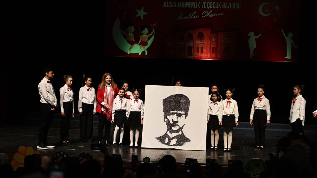 Sivas’ta 23 Nisan Ulusal Egemenlik ve Çocuk Bayramı Coşkuyla Kutlandı