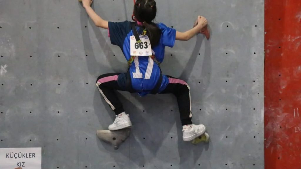 Sivas’ta Spor Tırmanışı Müsabakaları Düzenlendi