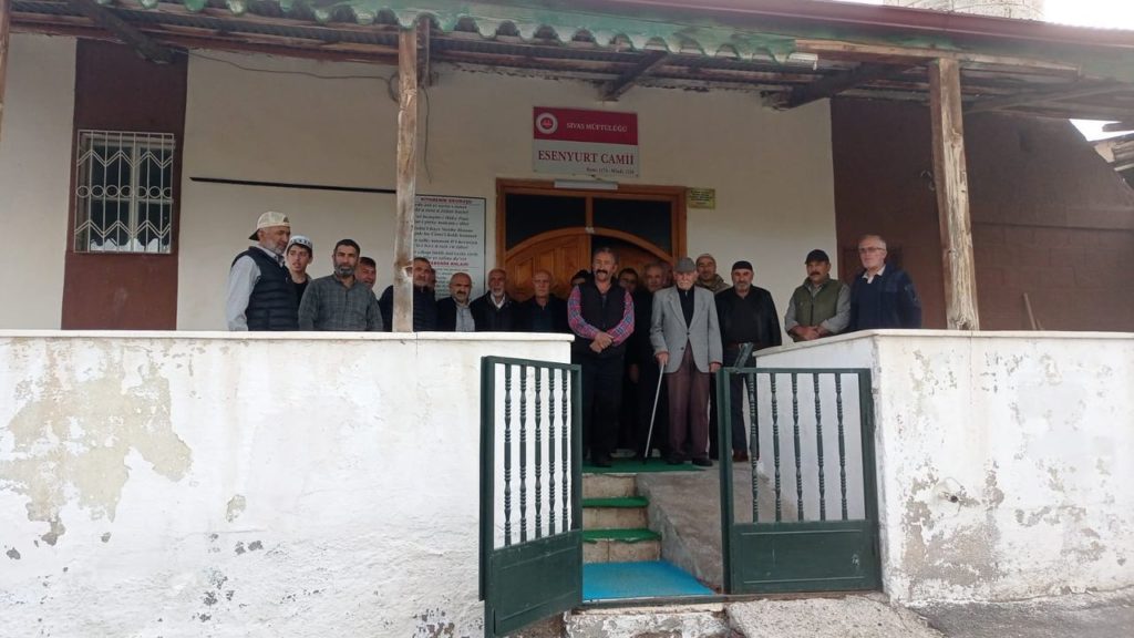 Sivas’ta Tarihi Esenyurt Şimkürek Camii Onarımı Bekliyor