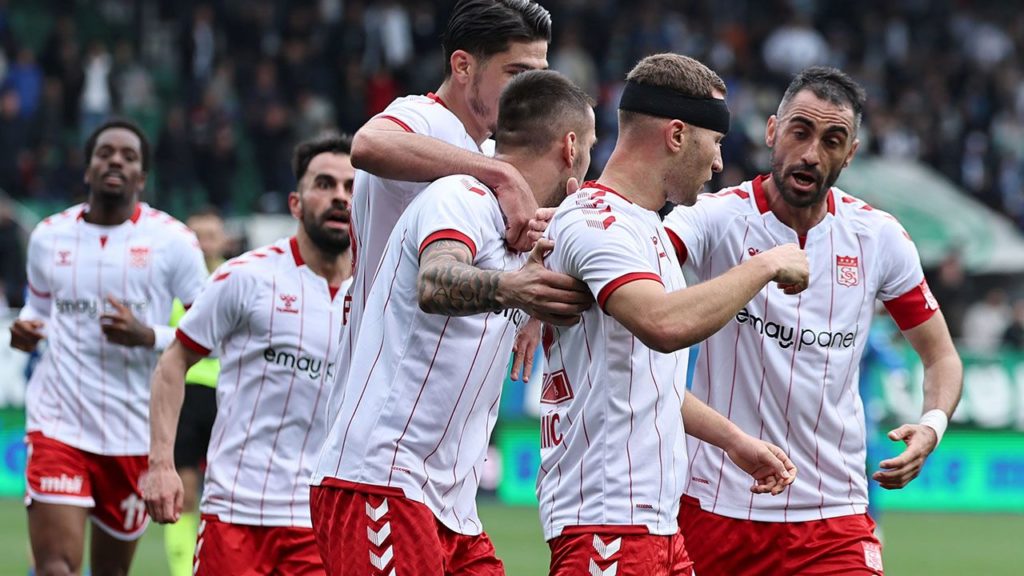 Trendyol Süper Lig 32-34. Hafta Maç Programı Açıklandı