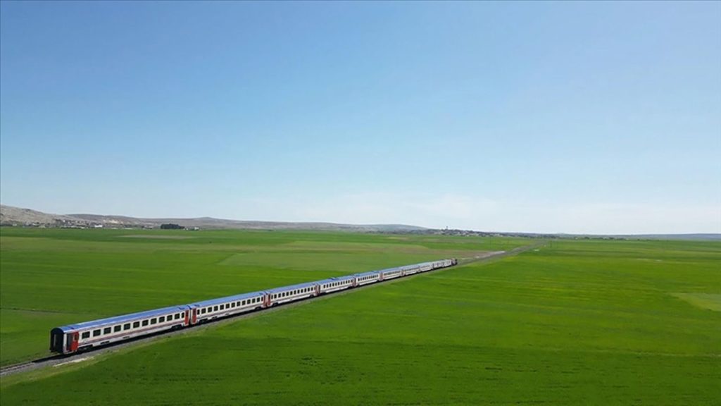 Turistik Diyarbakır Ekspresi Seferleri 11 Nisan’da Başlıyor