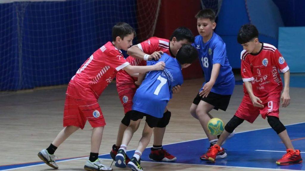 Türkiye Hentbol Federasyonu’ndan Sivas’ta Okul Sporları Yarı Final Heyecanı
