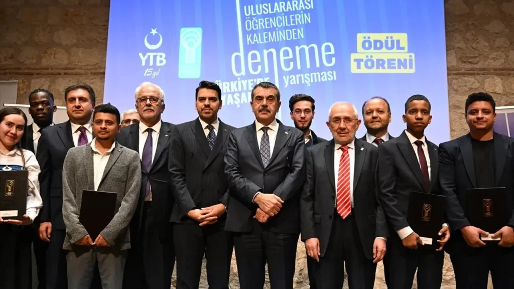 Uluslararası Öğrenci Deneme Yarışması Ödülleri Sahiplerini Buldu