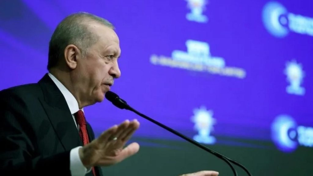 AK Parti’de Yeni Anayasa Çalışmaları ve Görevlendirilen Hukukçular