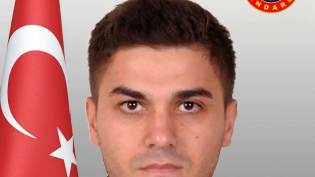 Ankara’da Şehit Düşen Jandarma Astsubay Kıdemli Çavuş Emre Polat Memleketinde Son Yolculuğuna Uğurlandı