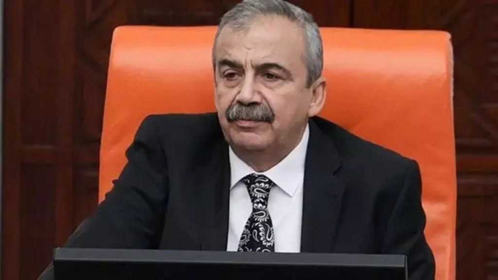 Çınar Belediyesi’nden Sırrı Süreyya Önder’e Anma Kararı