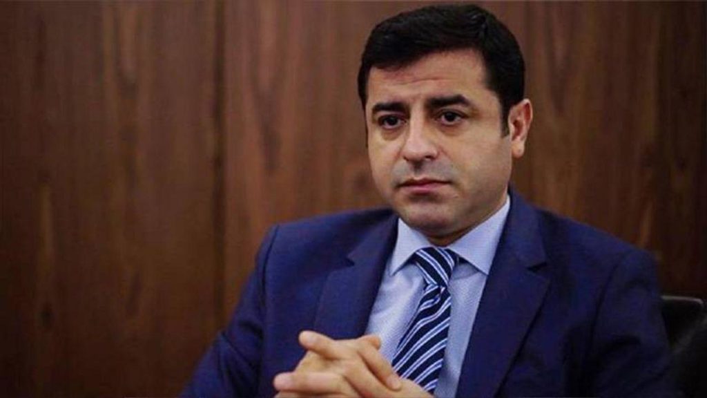 DEM Parti, Pervin Buldan ve Selahattin Demirtaş Ziyaretiyle PKK Kararı Üzerine Görüşlerini Paylaştı
