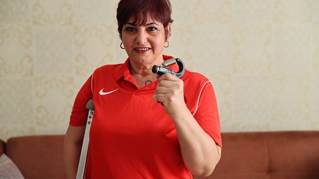 Engelli Bilek Güreşinde Türkiye Birinciliğiyle Dünya Şampiyonasına Hazırlanan Gülçin Savun