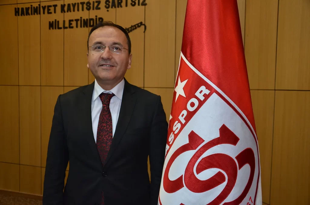 Net Global Sivasspor’da Başkanlık Yarışında Erdal Sarılar Gündemde