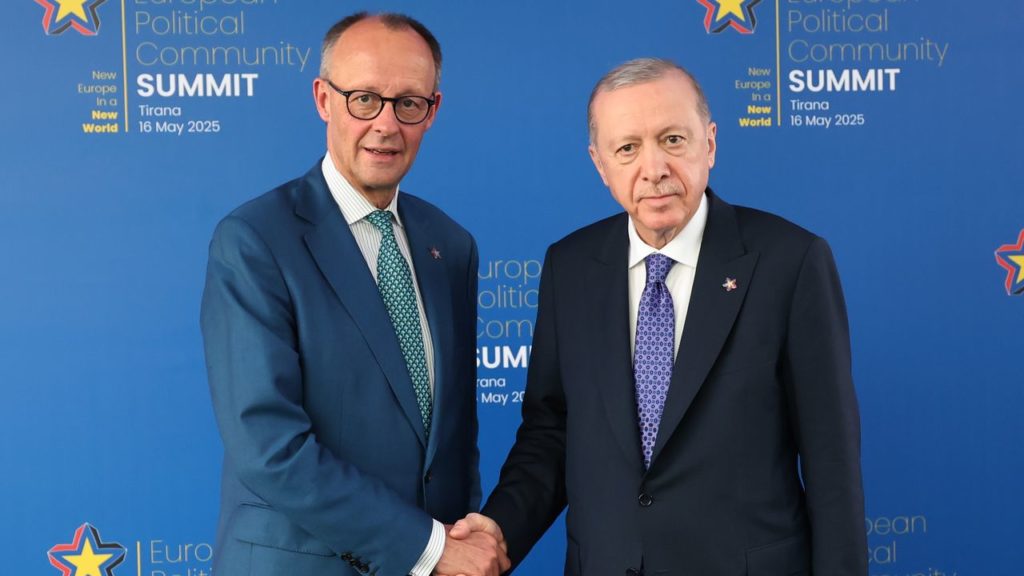 Erdoğan, Avrupa Siyasi Topluluğu 6. Zirvesi’nde Arnavutluk’ta diplomasi trafiğine devam ediyor