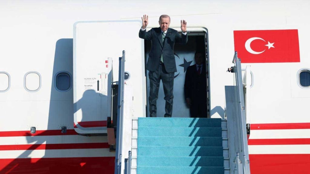 Erdoğan, Azerbaycan Bağımsızlık Günü Dolayısıyla İstanbul’a Döndü