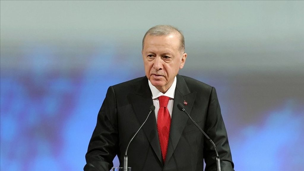 Erdoğan, Macaristan’da Türk Devletleri Teşkilatı Zirvesi’nde Konuştu