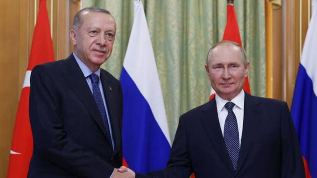 Erdoğan ve Putin arasında telefon görüşmesi: Ukrayna ve bölgesel gelişmeler masada