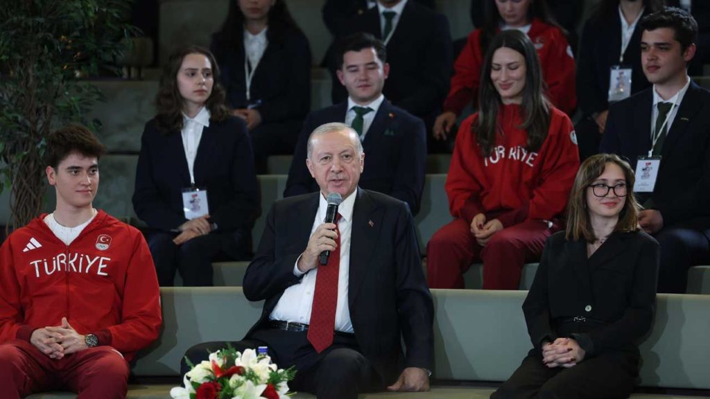 Erdoğan’dan 19 Mayıs Atatürk’ü Anma, Gençlik ve Spor Bayramı Mesajı