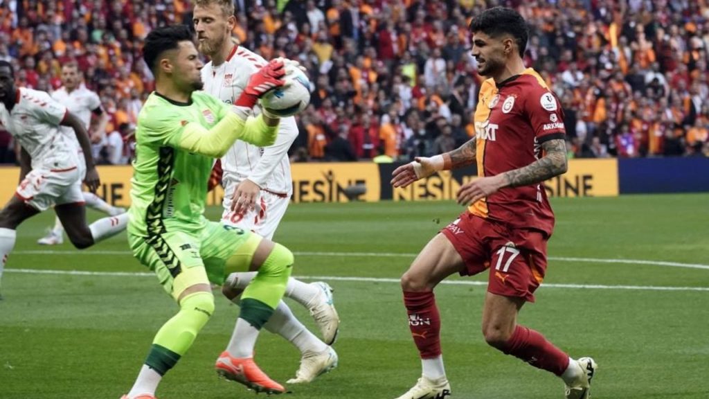 Galatasaray Sivasspor’u Farklı Yendi: 4-1