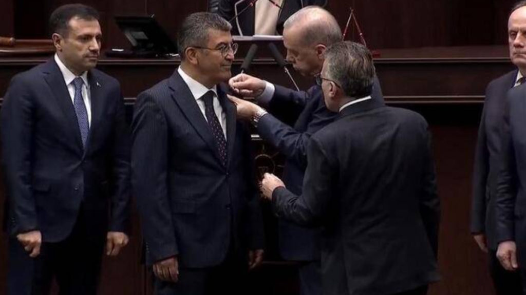 Gelecek Parti’den Meclis’e Giren Hasan Ekici, AK Parti’ye Katıldı