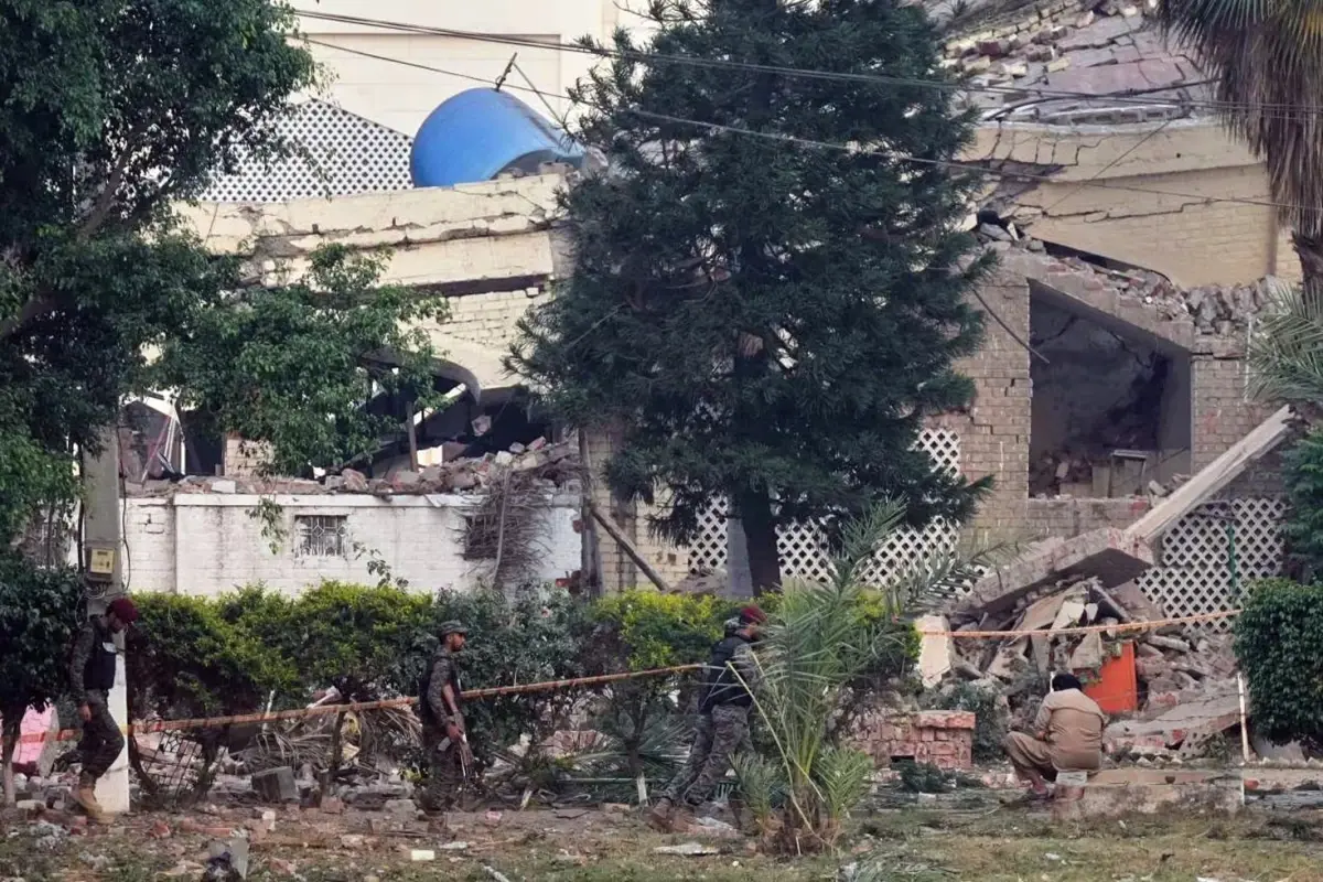 Hindistan-Pakistan Gerilimi Tırmanıyor: Füze Saldırıları ve Bölgesel Tansiyon