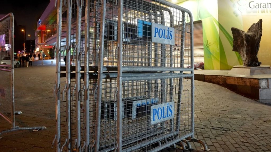 İstanbul’da 1 Mayıs İzinsiz Gösteri: 407 Gözaltı