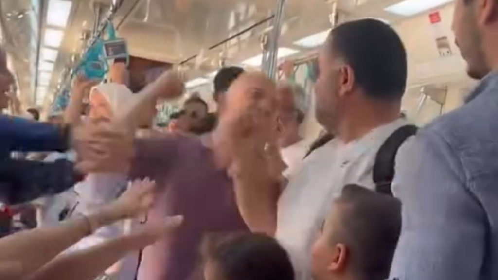 İstanbul’da Marmaray’da Yolcu Tartışması ve Şiddet Olayı