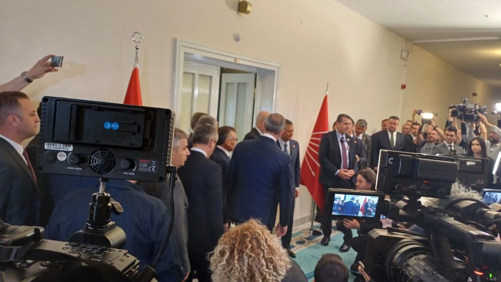 Kurtulmuş ve CHP Heyeti Arasında Ziyaret Gerçekleşti