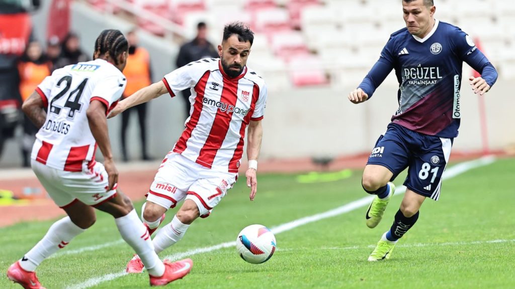 Sivasspor Galatasaray Deplasmanına 3 Eksikle Gidiyor