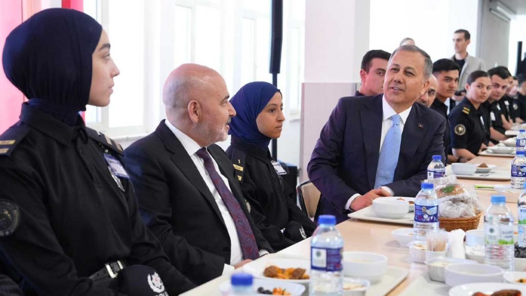 Polis Akademisi’nde Geleceğin Polisi Yetişiyor