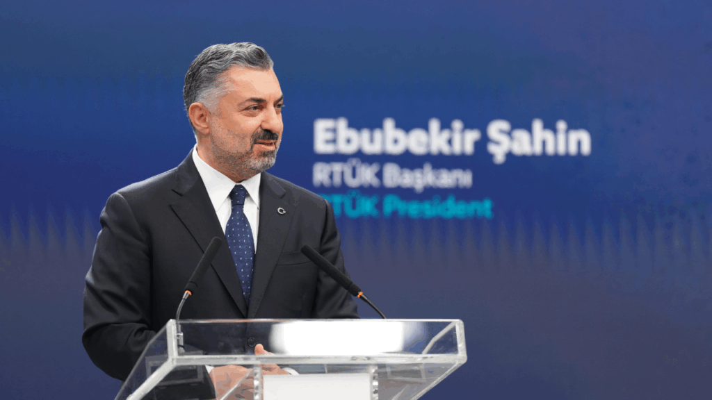 RTÜK Başkanı Ebubekir Şahin’den İzmir’deki Basın Saldırısına Kınama