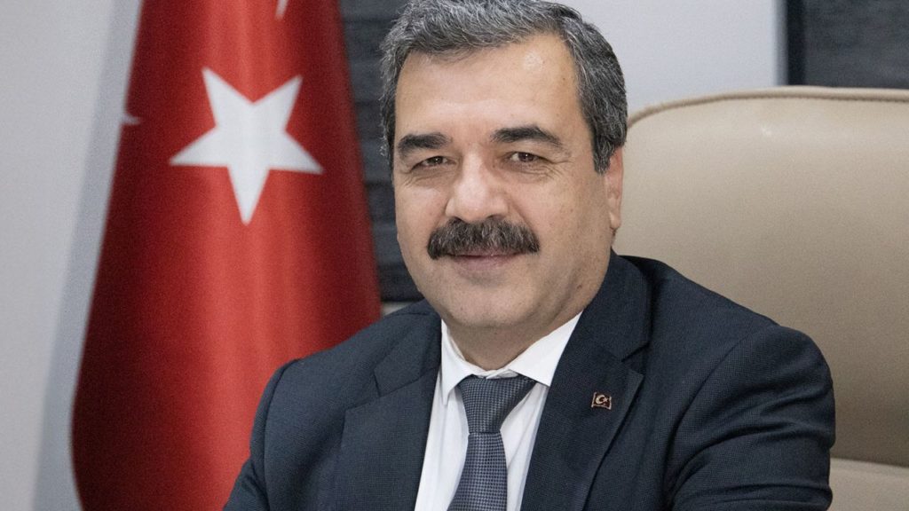 Sivas Bilim ve Teknoloji Üniversitesi Rektörü’nden 19 Mayıs Atatürk’ü Anma, Gençlik ve Spor Bayramı Mesajı