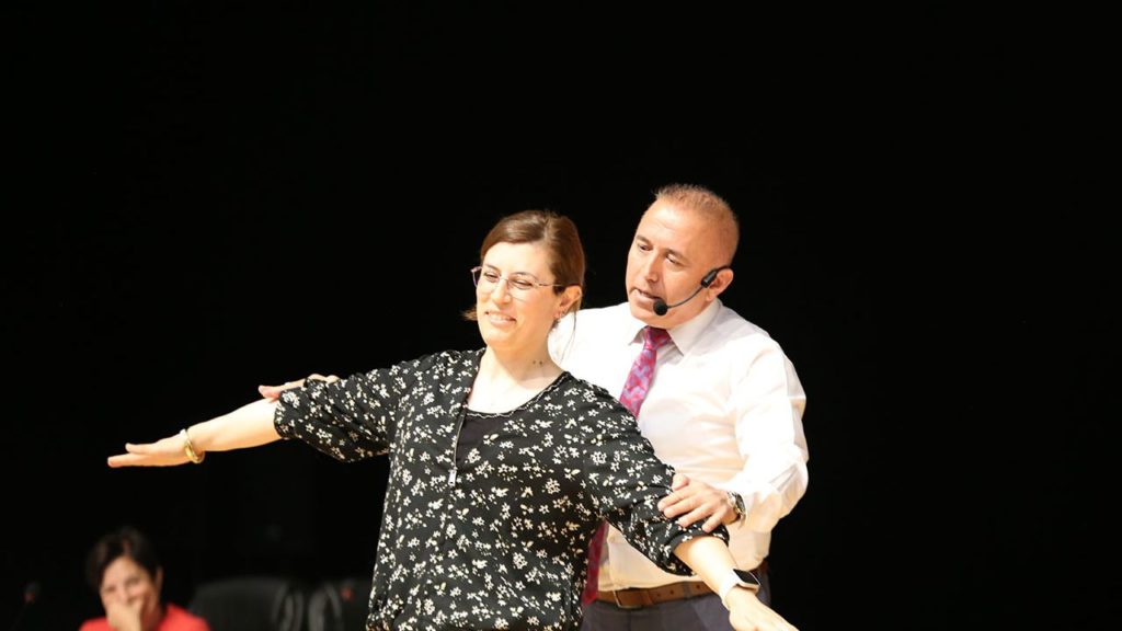 Sivas Cumhuriyet Üniversitesi’nde ‘Tüm Yönleriyle Bağımlılık’ Paneli Gerçekleştirildi