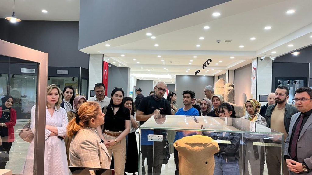 Sivas Öğretmen Akademileri Şehir ve Kültür Akademisi Kapanış Programı Gerçekleştirildi