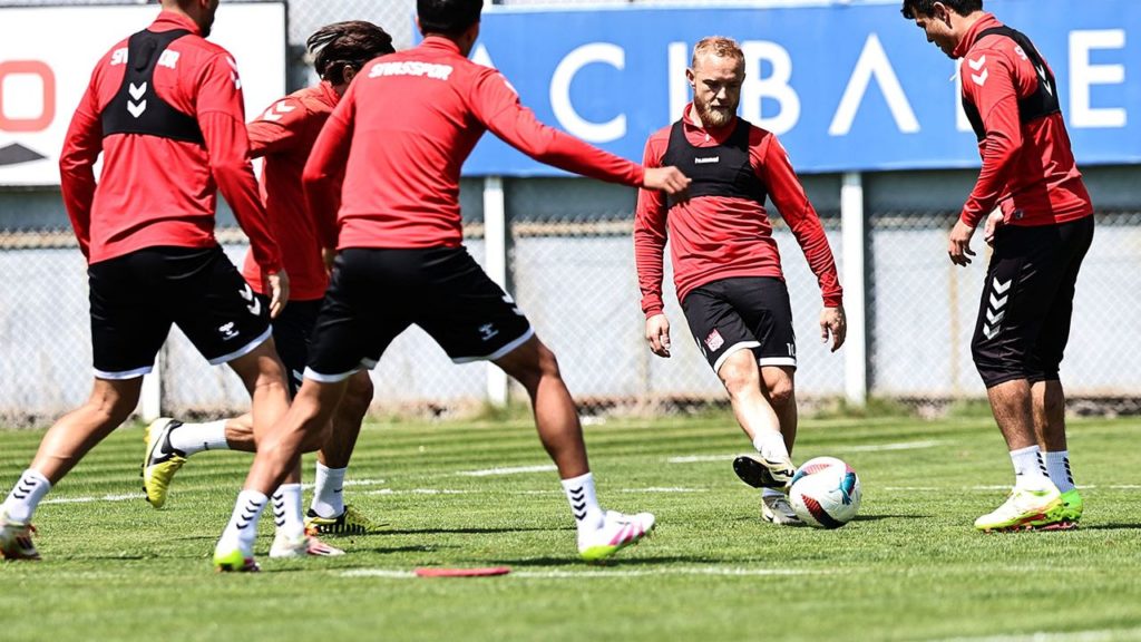 Sivasspor, Galatasaray Maçı İçin Hazırlıklarını Sürdürüyor