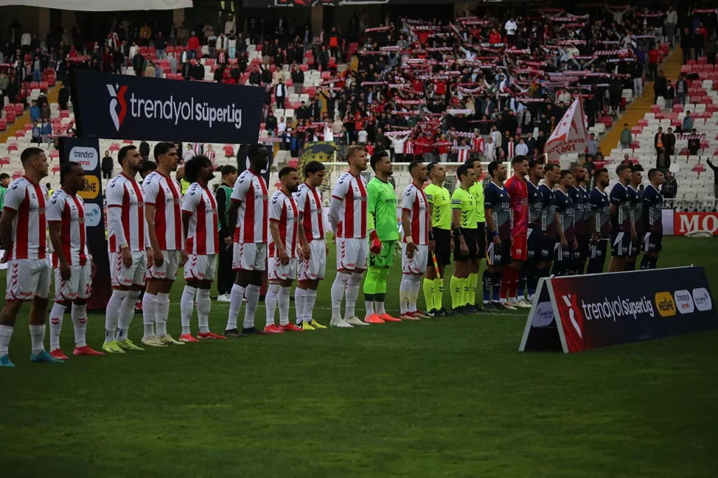 Süper Lig’de Düşme Sıralaması ve Kritik Maçlar