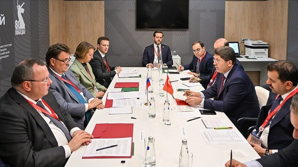 Türkiye ile Rusya Arasında Hukuki ve Diplomatik İşbirliği Güçleniyor