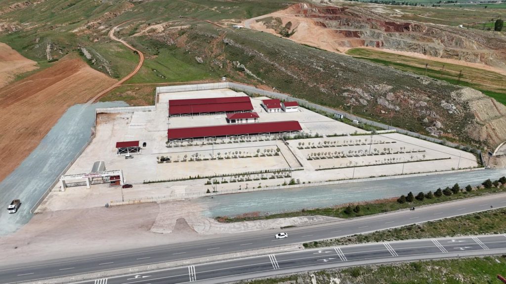 Yenilenen Kurban Pazarı Hizmete Açıldı