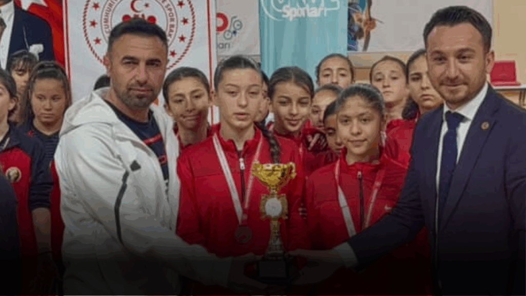 Yıldızeli Kavak Köyü Zeki Seyfi Şahin Ortaokulu, Türkiye Finalleri’nde Tarih Yazdı