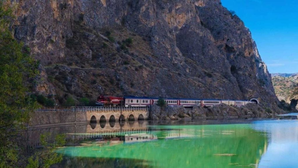 Ankara-Zonguldak Arasında Turistik Karaelmas Ekspresi İlk Seferine Çıkıyor