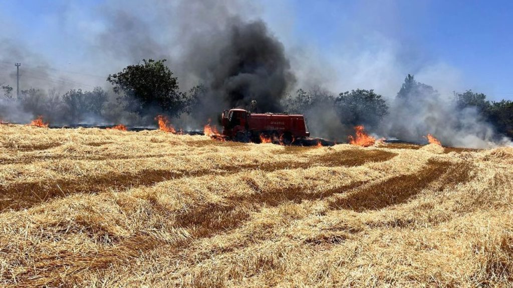 Burdur-BHA Yangını Ürkütlü Köyünde Meydana Geldi